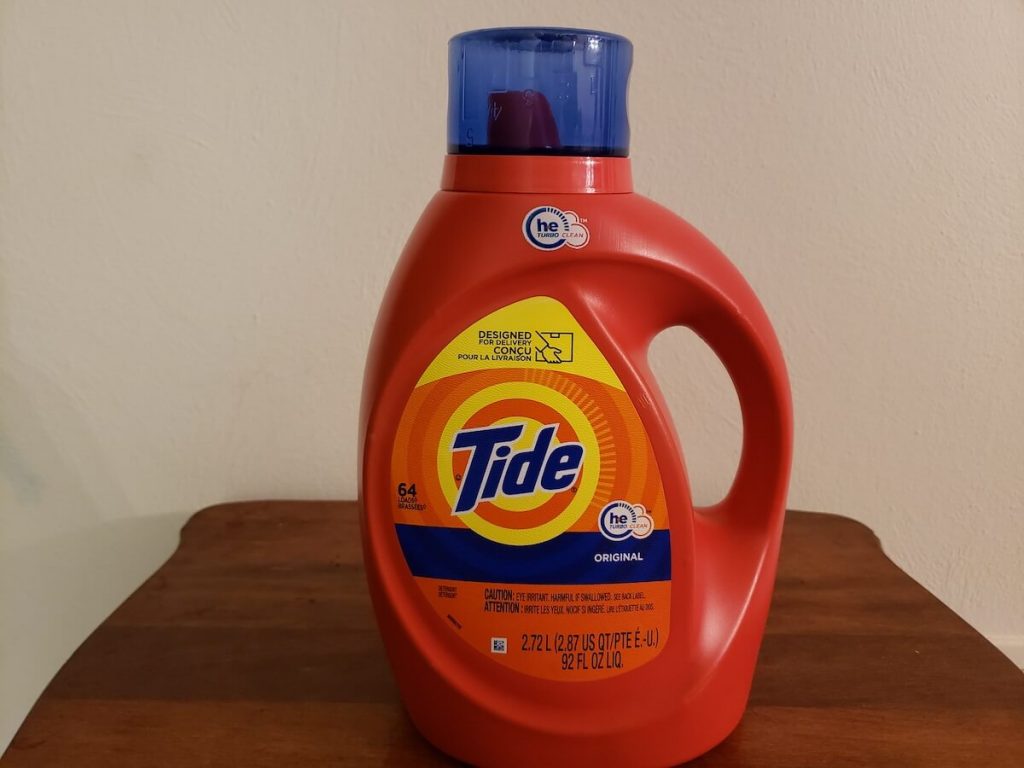 Tide liquid laundry detergent